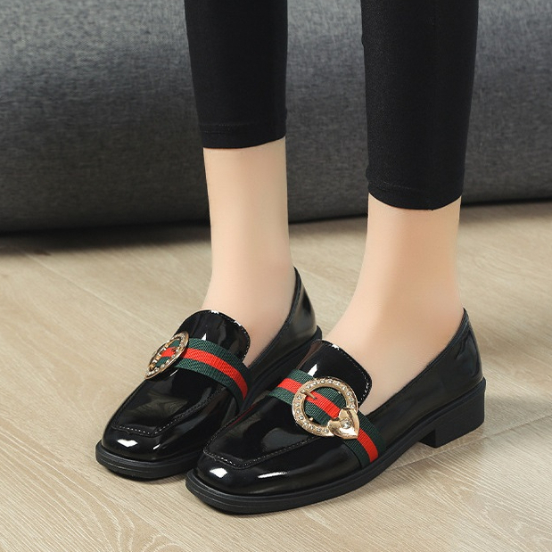 Sepatu Kerja Perempuan Flat Import Sepatu Pantofel Wanita Formal Mengkilap Leather Flat Shoes SK-040