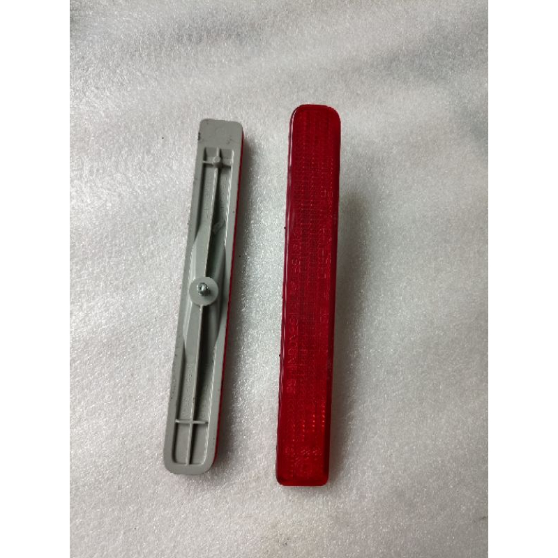 lampu reflektor bumper bemper belakang ertiga Suzuki 2019