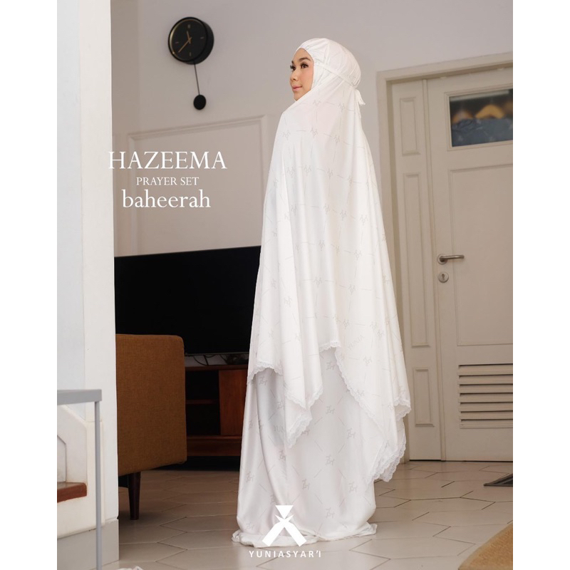 PRAYER SET YUNIA SYARI