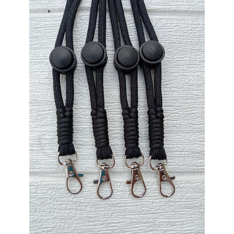 

ID LANYARD SIMPUL MOTIP HITAM UNTUK GANTUNGAN FREE KARET O RING 3 PCS TEBAL