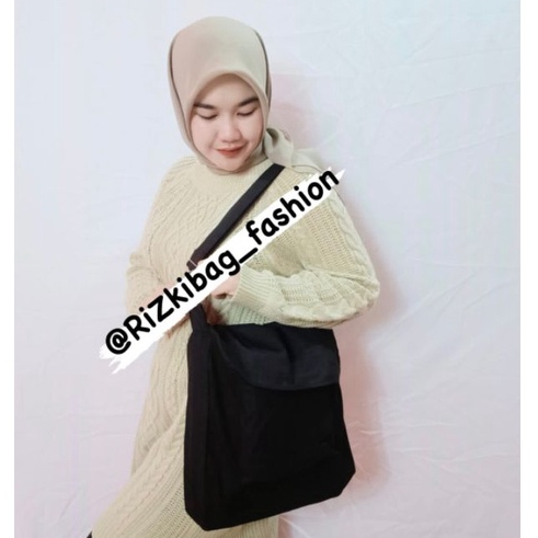 Rizkibag Seiya Sling Bag Wanita