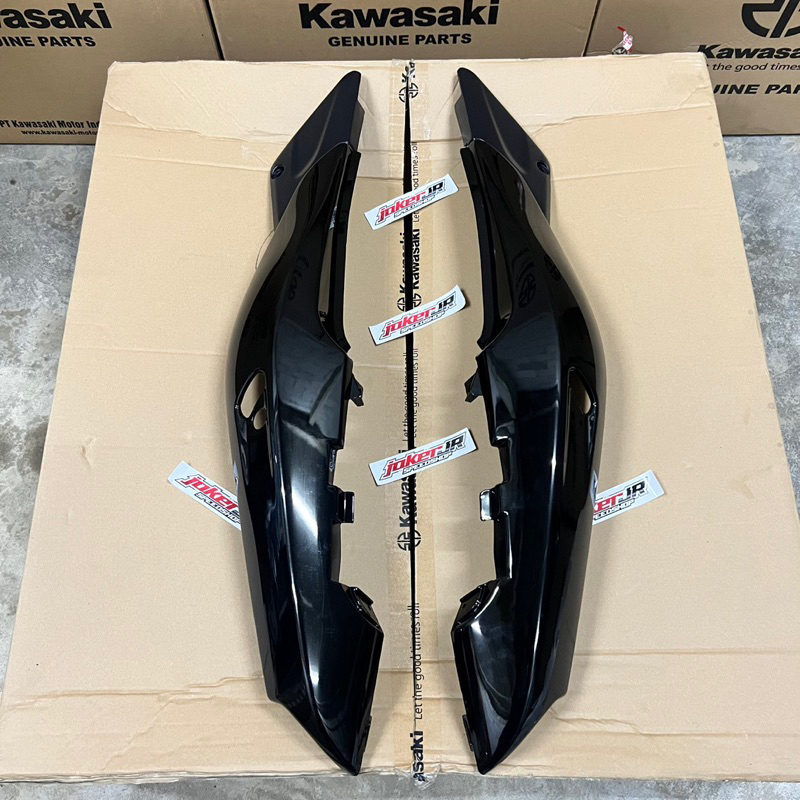 cover body belakang ninja rr hitam body belakang ninja rr old zx hitam depan doff original kawasaki