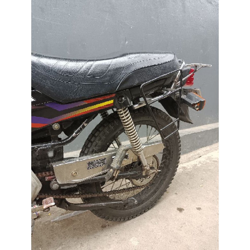 besi dudukan side bag tas samping honda win coating hitam bagus