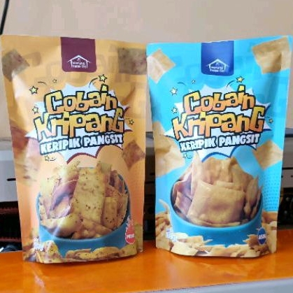 KRIPANG Keripik Pangsit 100gr Rasa Pedas / Rasa Asin Reseller Welcome