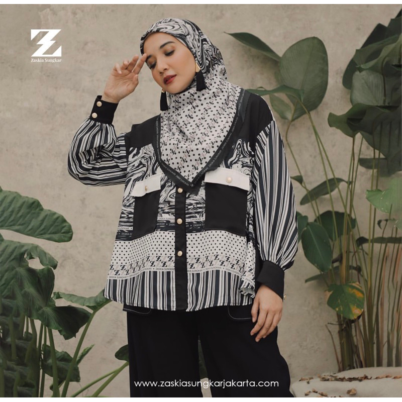 Preloved Kalea blouse L by Zaskia Sungkar