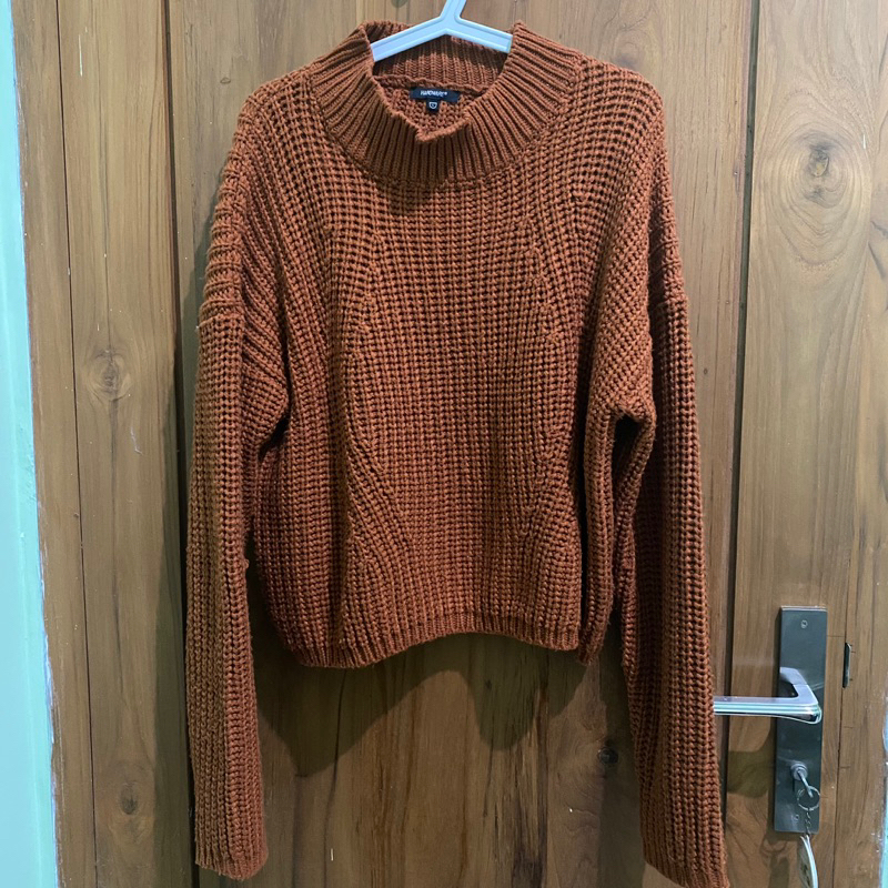 PRELOVED SWEATER KNIT HARDWARE