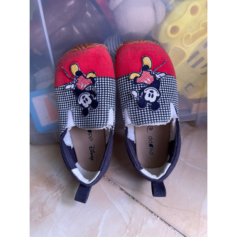 Preloved PYOPP shoes Disney Pattern