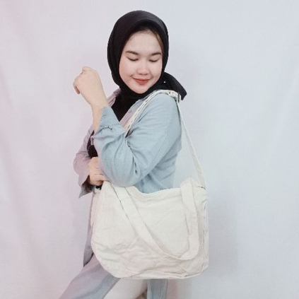 Rizkibag Mahalini Sling Bag kanvas