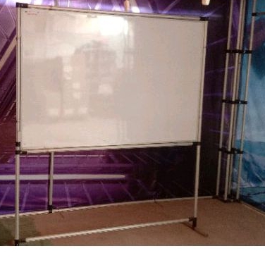

papan tulis white board+tempat sepidol/penghapus non magnet