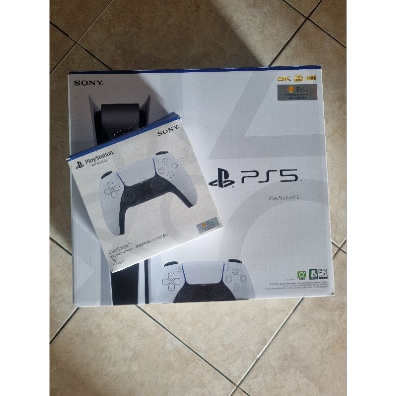 PS 5 Disc Version Indonesia bekas second