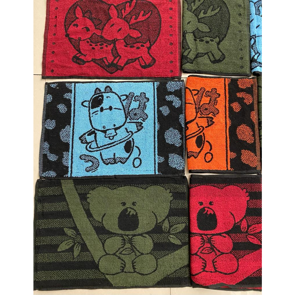 Keset Kaki Handuk Serap Air Corak Motif Salur Garis Pelangi Rainbow 40x60 Keset Lantai Tebal Kamar Mandi Keset Kaki Handuk Tebal Warna Tua Gelap