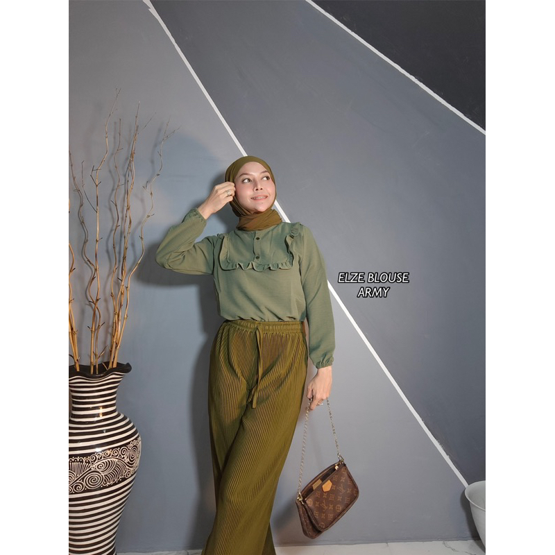 ELZE BLOUSE // KEMEJA ATASAN // TOP