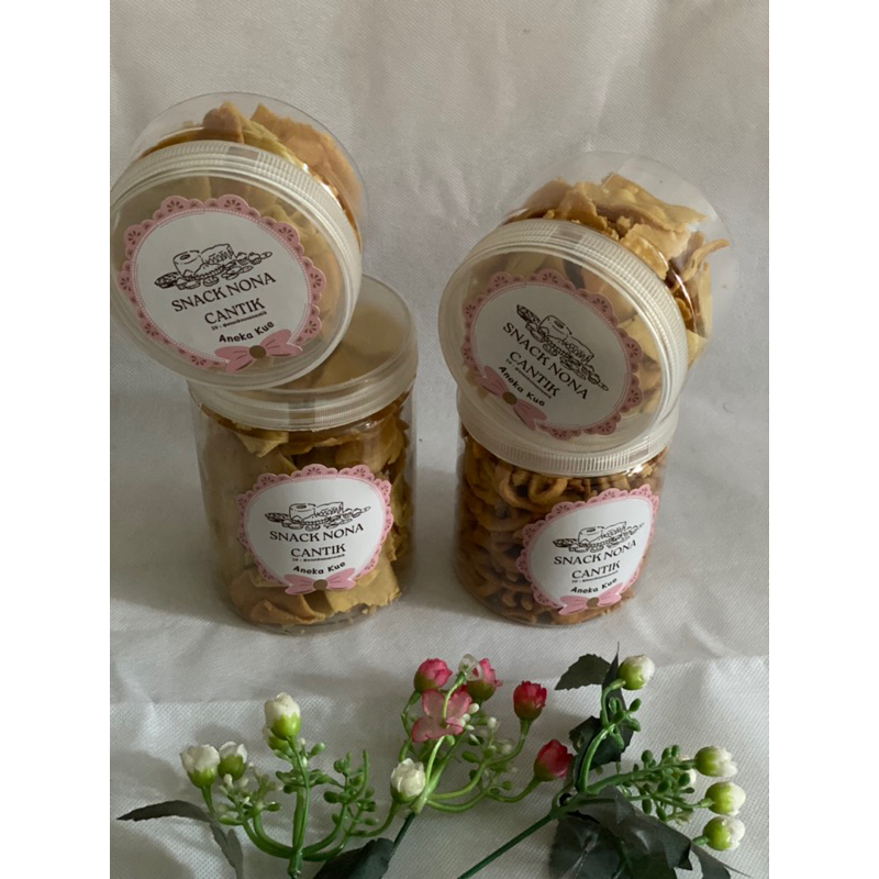 

Snack Hampers Murah Ukuran 200g - 1000g
