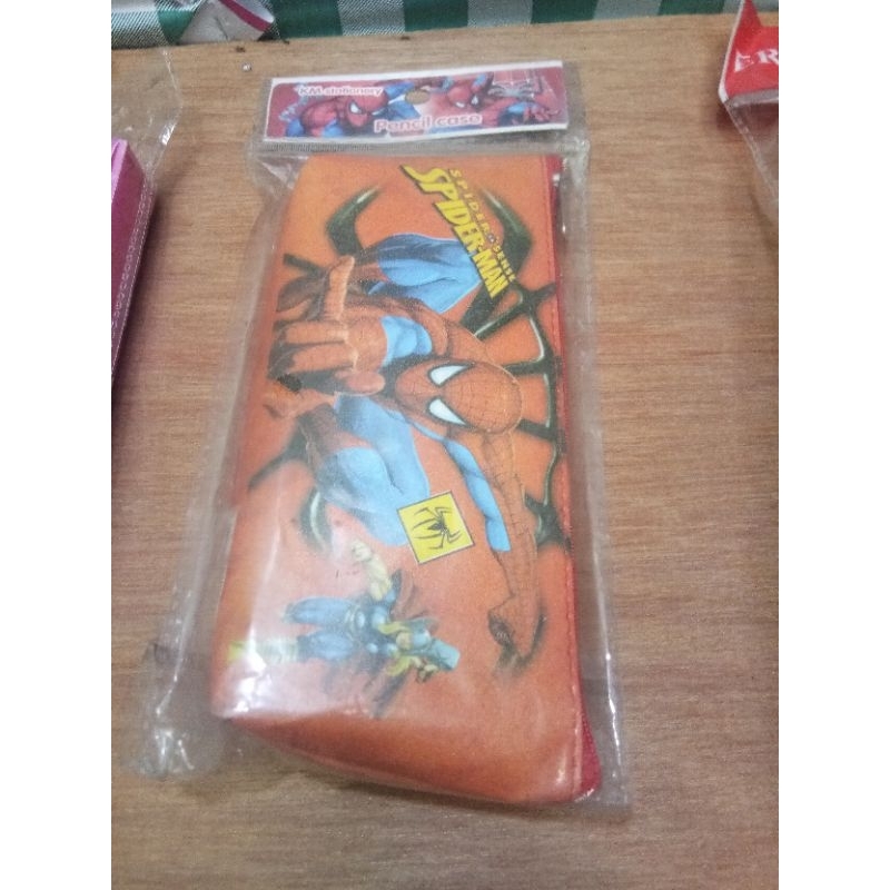 

Tempat pensil/pena