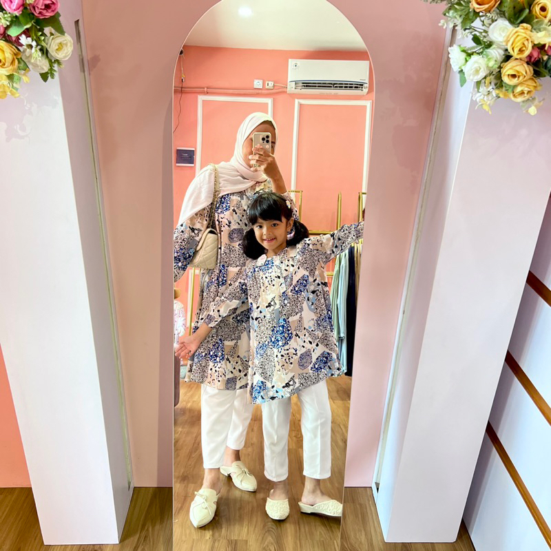 TUNIK COUPLE IBU DAN ANAK PEREMPUAN MOTIF ABSTRAK