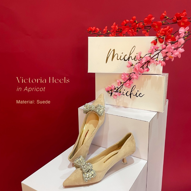 Victoria Swarovski Bow Kitten heels