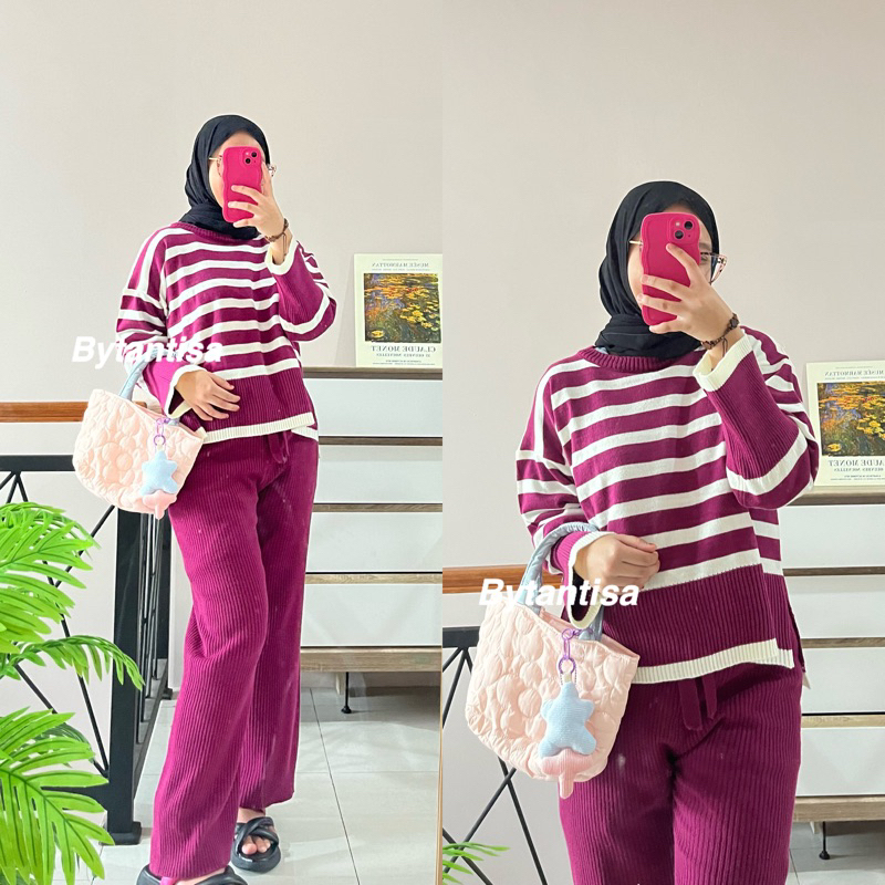 ONESET SETELAN RAJUT MOTIF GARIS ANYA