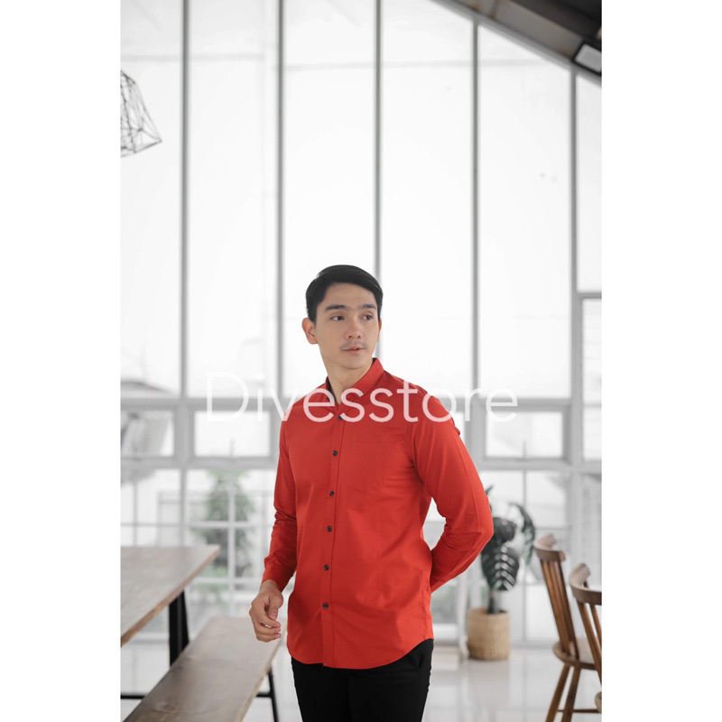 Kemeja pria cowok polos slimfit kasual basic HeM lengan panjang merah bata