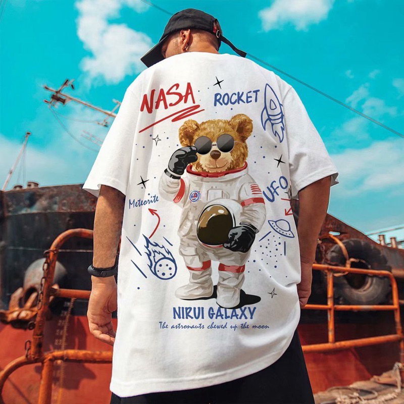 KAOS OVERSIZE MOTIF PANDA BEAR/TSHIRT OVERSIZE NASA COWOK CEWEK/BAJU KAOS JEPANG MOTIF ASTRONOT TERB