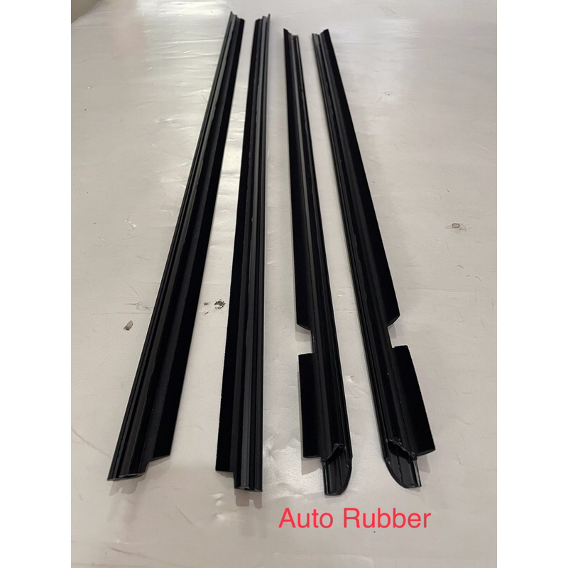 Karet Pelipit List Kaca Pintu Luar Daihatsu Sirion 2007 - 2011