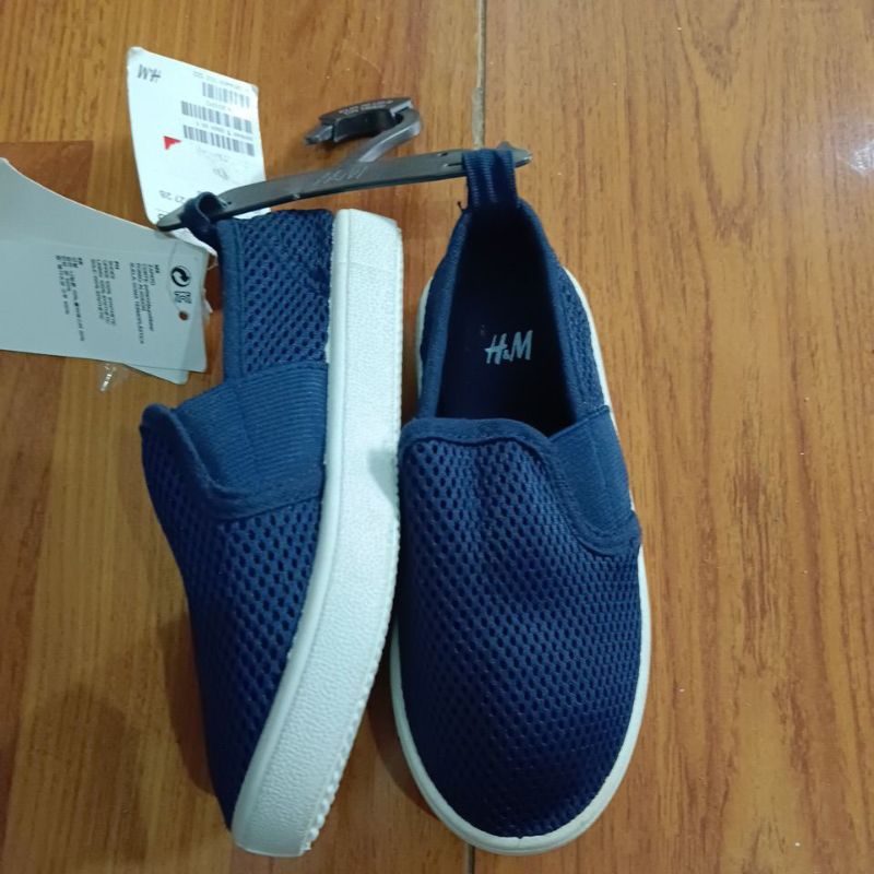 Sepatu H&amp;M original