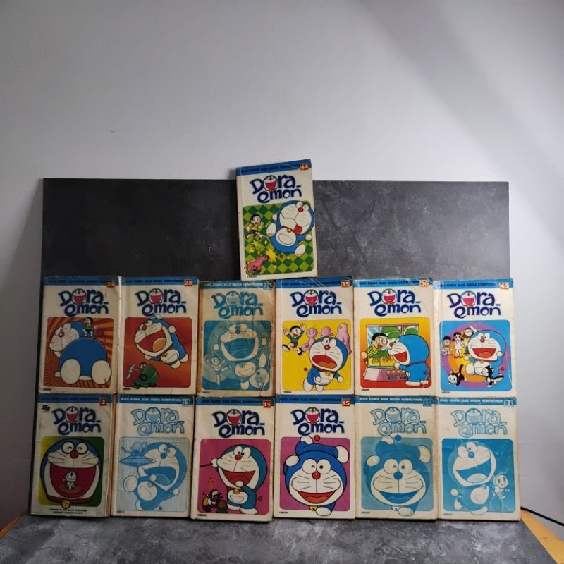 Buku / Komik Doraemon Vol 1,2,3,4,5,6,7,8,10,11,12,13,14,15,1617,18,20,21,23,24,26,28,29,30,31,33,35