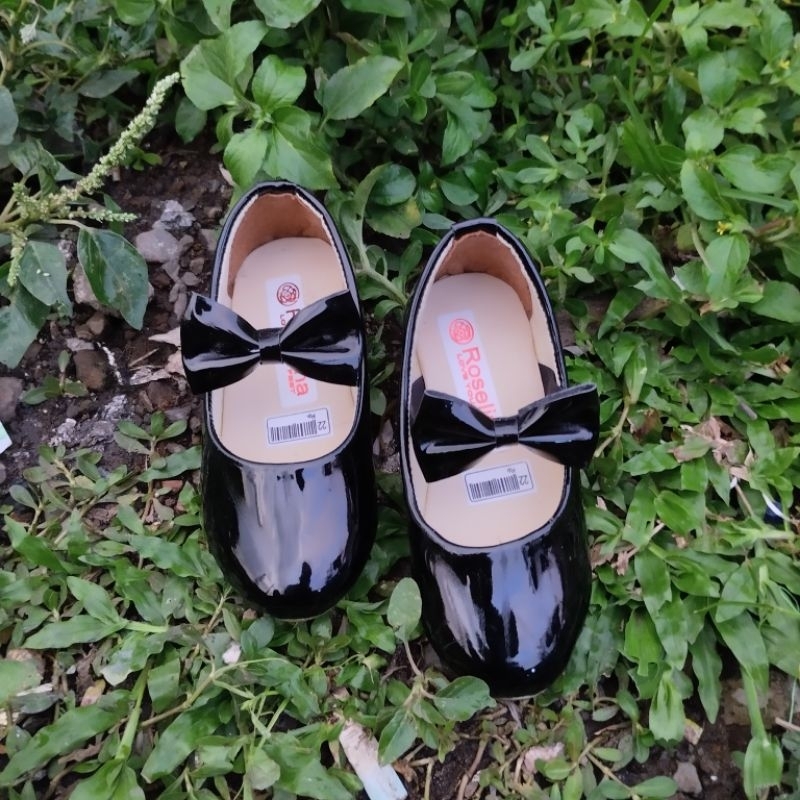 khainuna flats shoes anak pita tengah kilat size 22-25