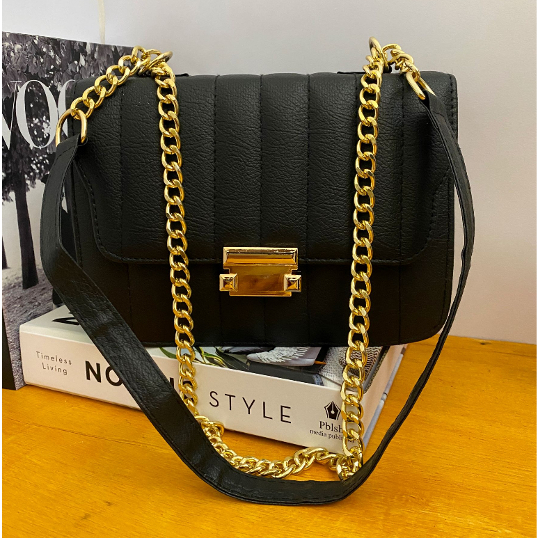 Tas Wanita Paket Bundling Dapat 4 ( 2 Tas 2 Dompet ) Tas Selempang Wanita