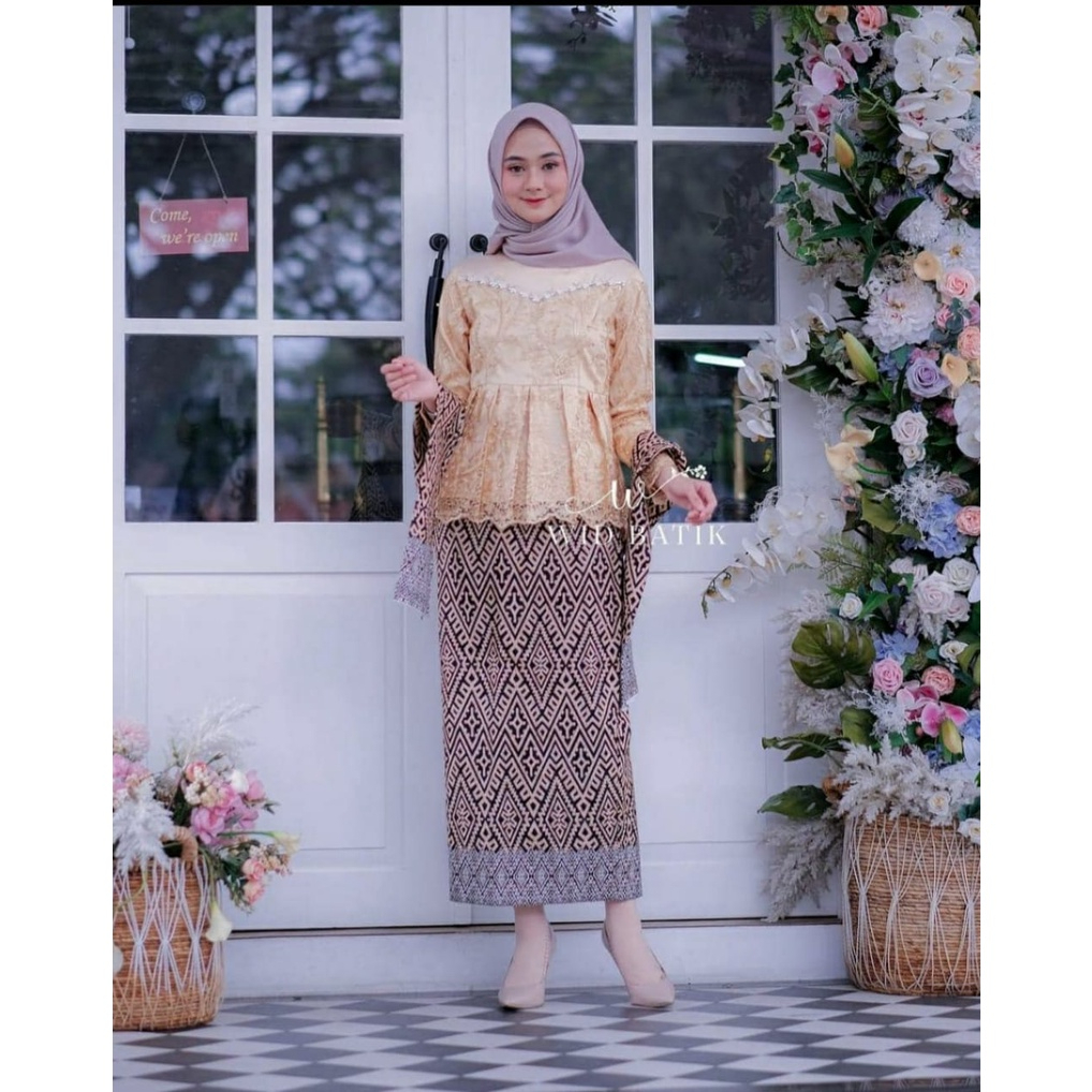 [CUCI GUDANG] EIRA SET COUPLE SARIMBIT TERBARU//KEBAYA CREAM BROKAT EKSKLUSIF PREMIUM MATERIAL FREE ROK PLUS SELENDANG KATUN//KEMEJA REMAJA PRIA MOTIF SIMPLE//READY JUMBO XXL