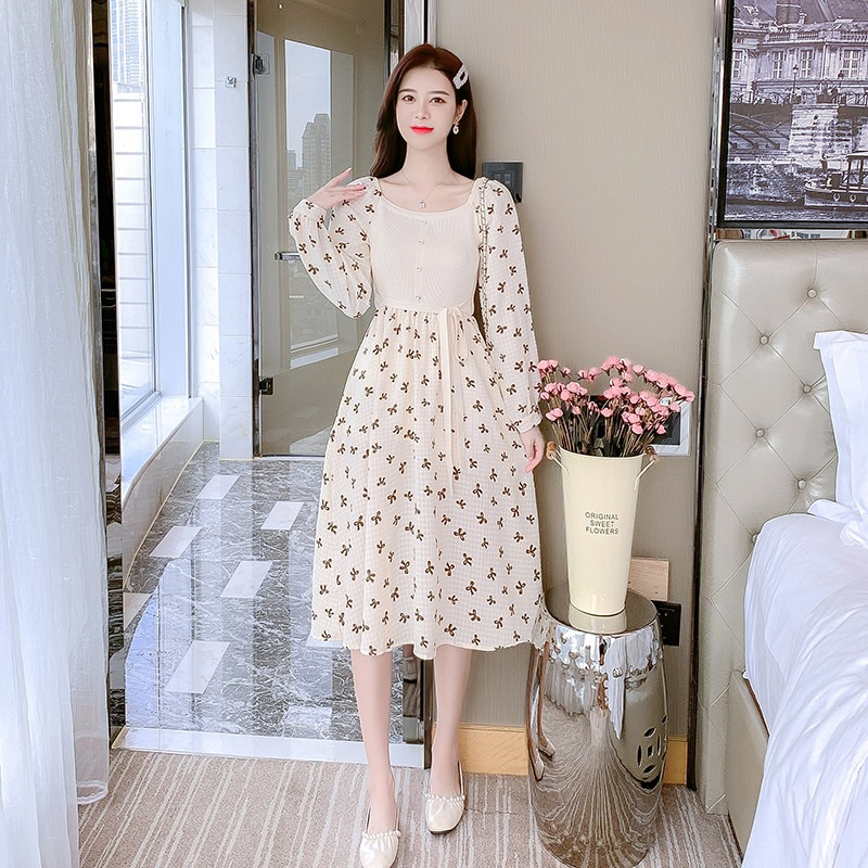 Long Sleeved White Floral Dress M291