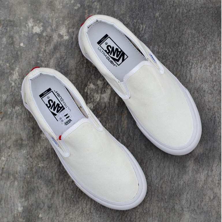 BEST SELLER V SLIP ON FULL WHITE KUALITAS PREMIUM