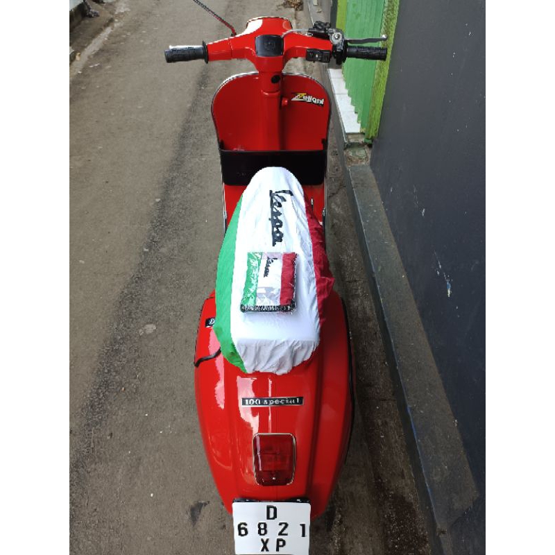 cover sarung jok vespa clasic dan matic anti air bagus model italy