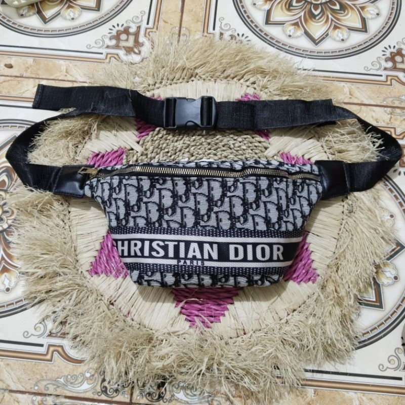 BEST SELLER d*r waistbag beltbag bumbag slingbag /tas pinggang /tas waistbag/tas beltag kekinian