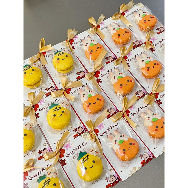 

Angpao Hampers Imlek Macarons