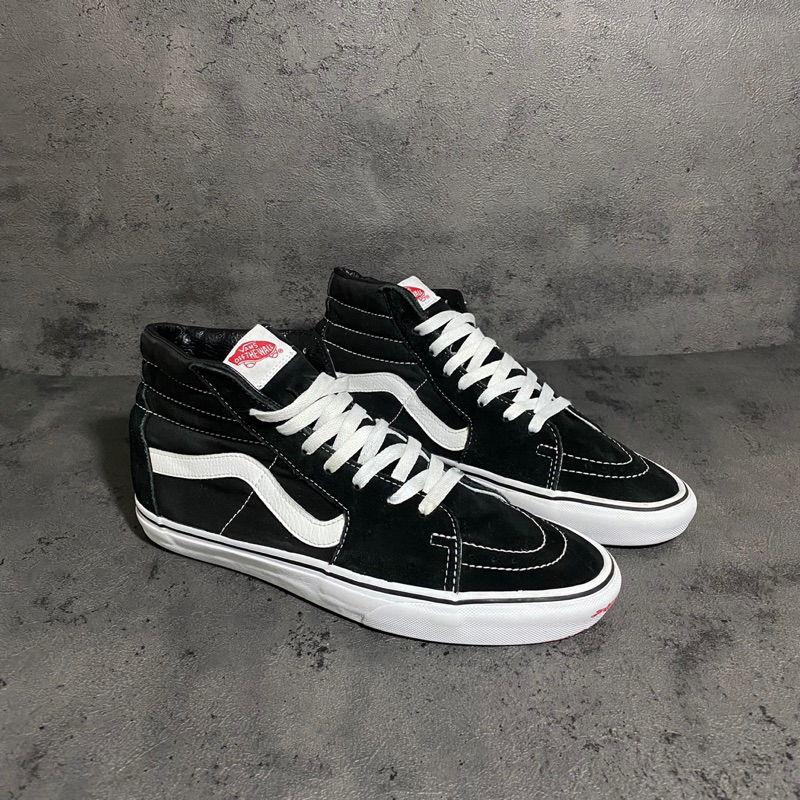 Vans SK-8 BW  Kode barang : 36 * Size 43 (28 CM) * Made In China