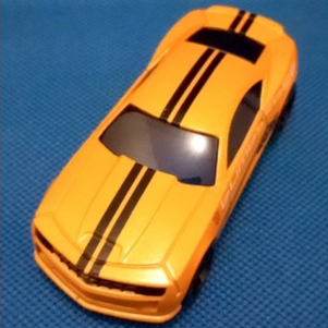 Diecast mobil transformes 1:64 Chevrolet Camaro Bumblebee