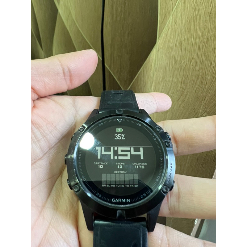 jam Garmin Fenix 5 second