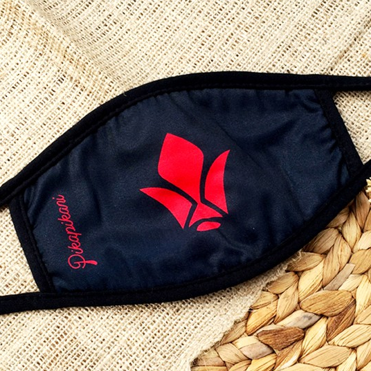 Pikapikani Masker Kain 3 Ply Anime Gundam Tekkadan