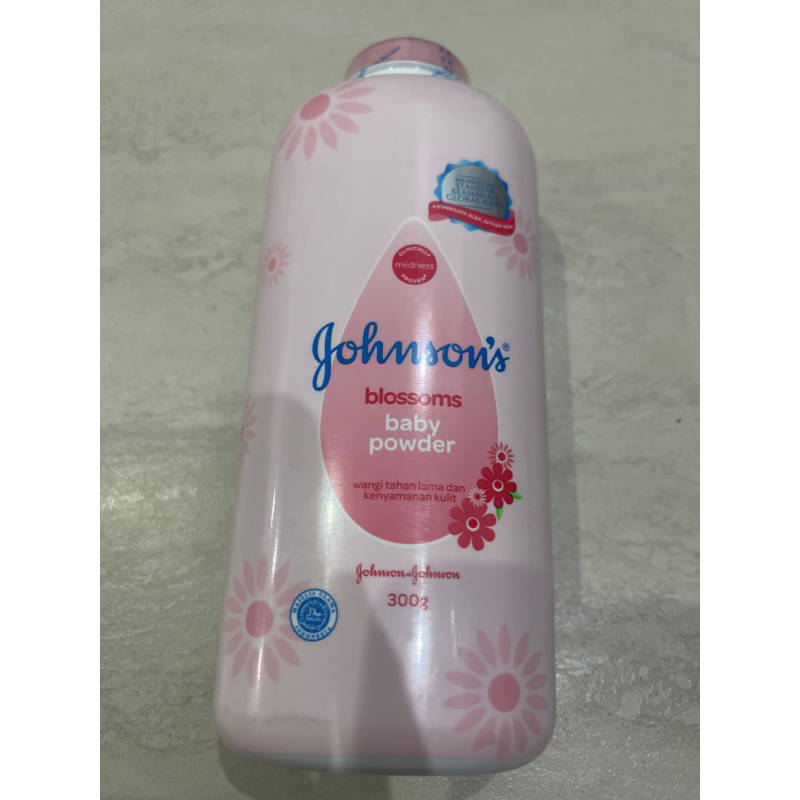 Johnson's Baby Powder 300gr blossoms Exp.8/2025