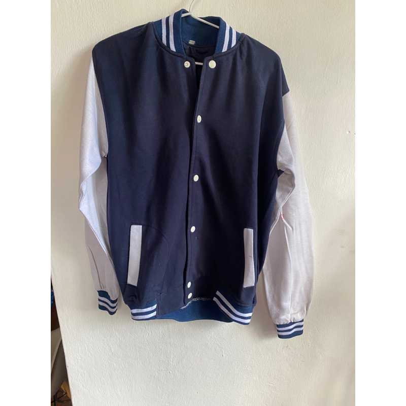 PRELOVED Varsity