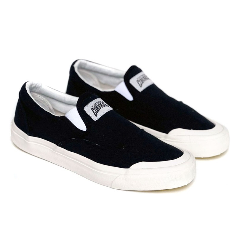 SEPATU CORVALUE FOOTWEAR - Sepatu Slip On Louisville Black White Og