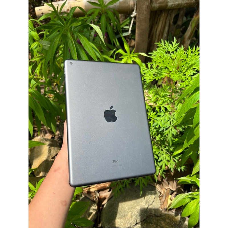 ipad gen 8 10.2” 32gb wifi only second original