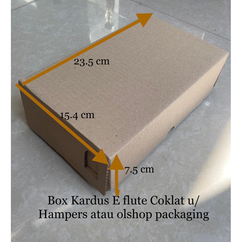 

Box Kardus E flute Coklat u/ Hampers atau olshop packaging 23.5x15.4x7.5cm