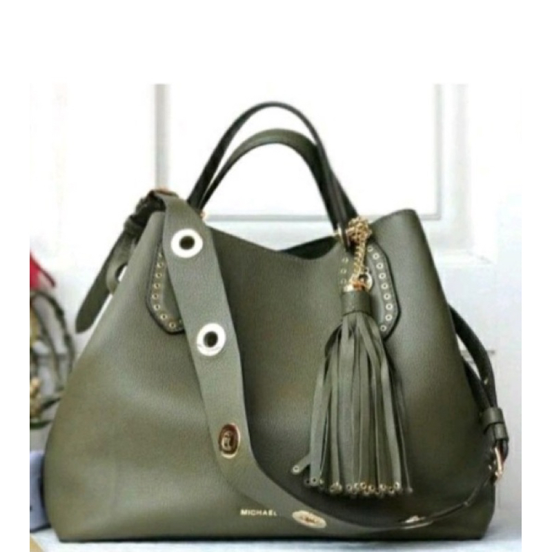excellent preloved Michael Kors Brooklyn  preloved authentic