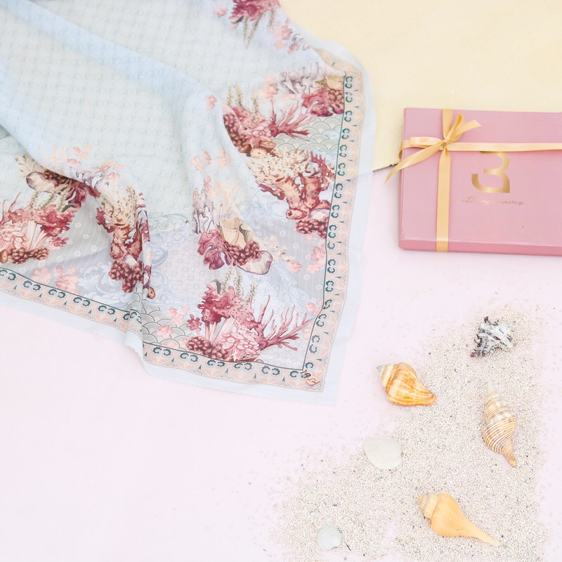 Lettrascarves hijab segi empat letta series - smoke grey