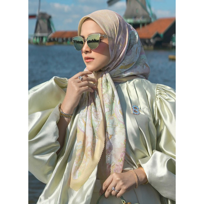 Buttonscarves The Journey Square Jeddah