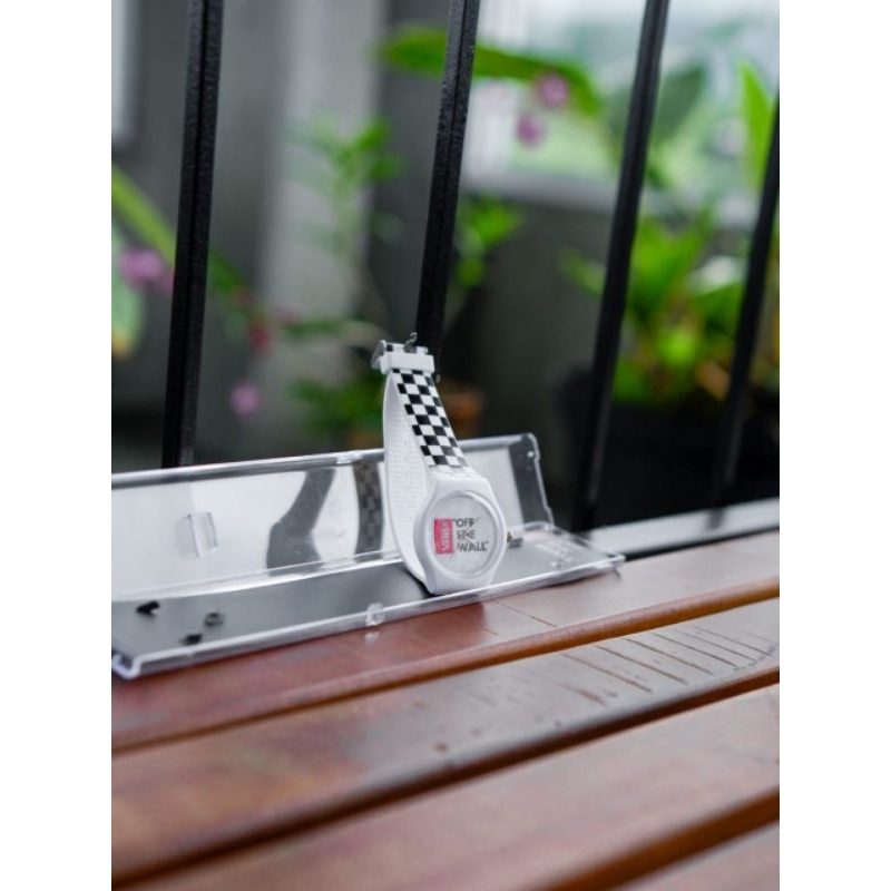 Pieace of Vans Off The Wall Watch Version 2014