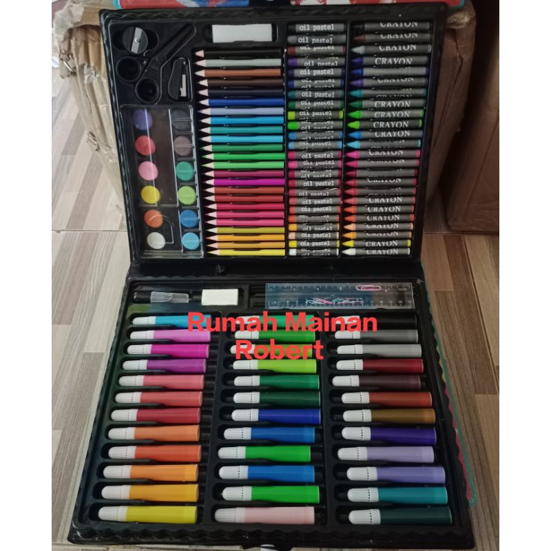 

Alat Lukis Set 150 Pcs / Crayon Set 150 Pcs