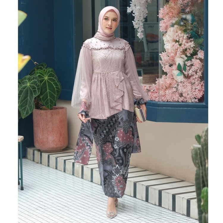 Kebaya Wisuda Couple Vanila Modern Kebaya Set Tunik Lamaran Tunangan Batik Baju Couple Kondangan Terbaru 2023