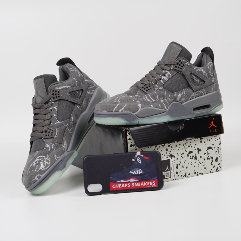 Nike Air Jordan 4 Retro x KAWS Cool Grey